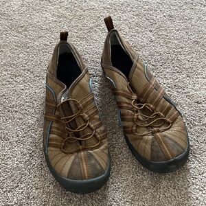 Coach Shoes SIZE 8